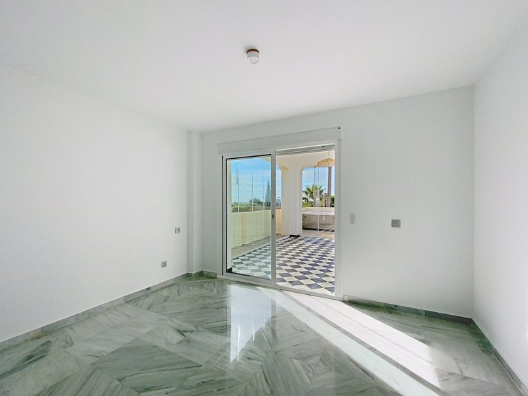 Apartment for Sale  in Estepona, Malaga 28