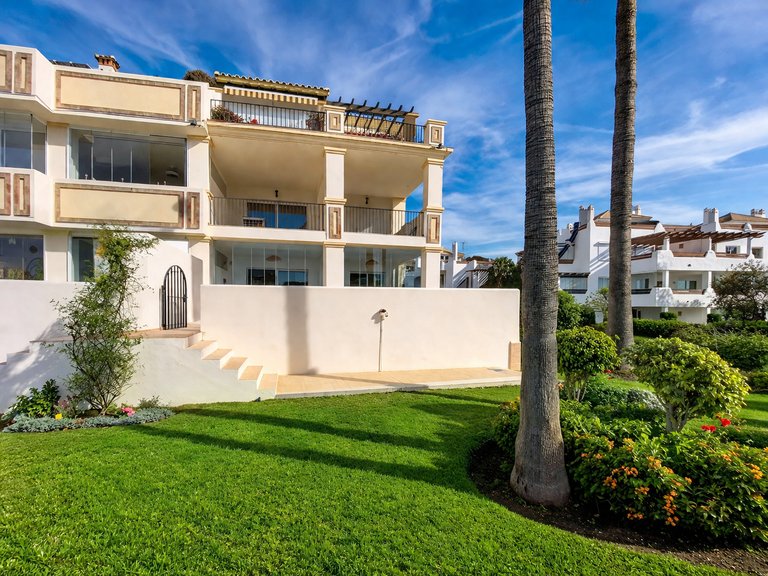 Apartment for Sale  in Estepona, Malaga 43