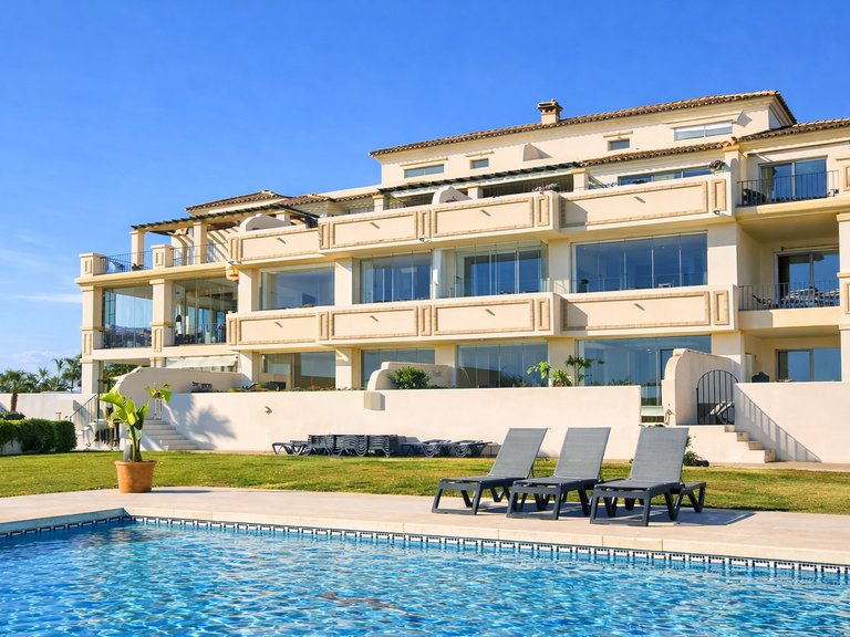 Apartment for Sale  in Estepona, Malaga 2