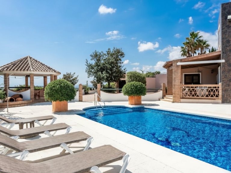 Country House for Sale  in Estepona, Malaga 8