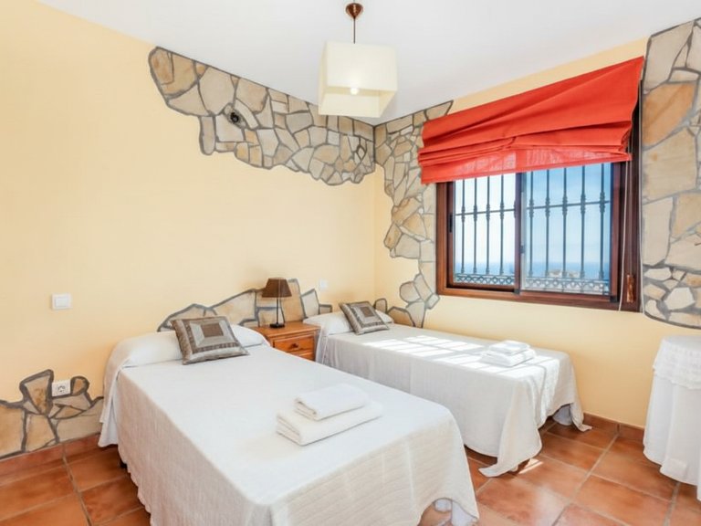 Country House for Sale  in Estepona, Malaga 17
