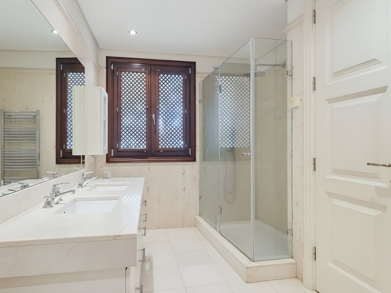 Apartment for Sale  in Estepona, Malaga 35