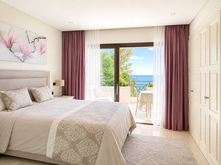 Apartment for Sale  in Estepona, Malaga 3