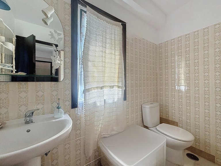 Apartment for Sale  in Estepona, Malaga 16
