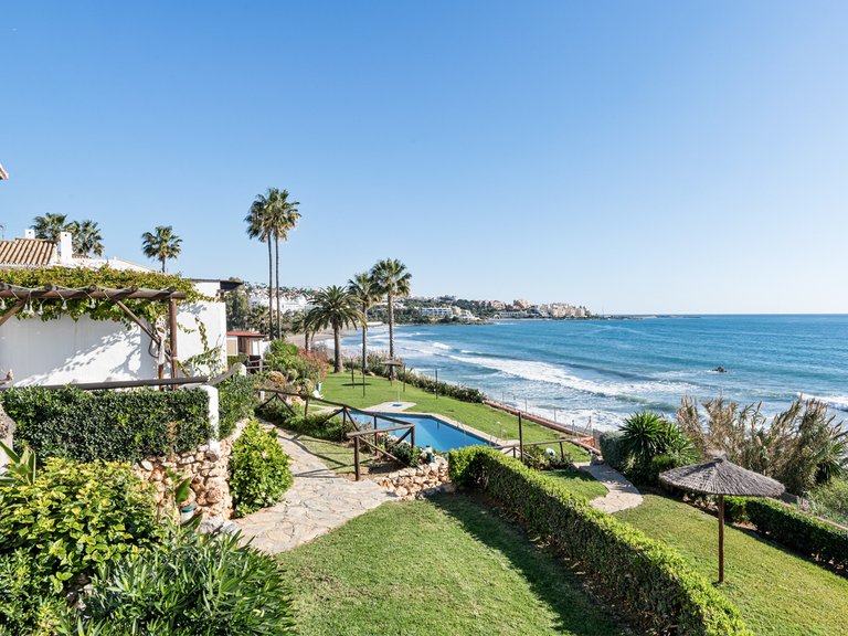 Town House for Sale  in Estepona, Malaga 1