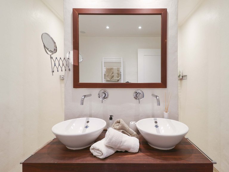 Villa for Sale  in Benahavis, Malaga 32