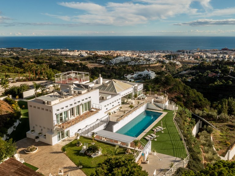 Villa for Sale  in Estepona, Malaga 53