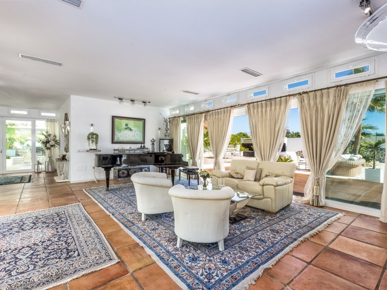 Villa for Sale  in Estepona, Malaga 13
