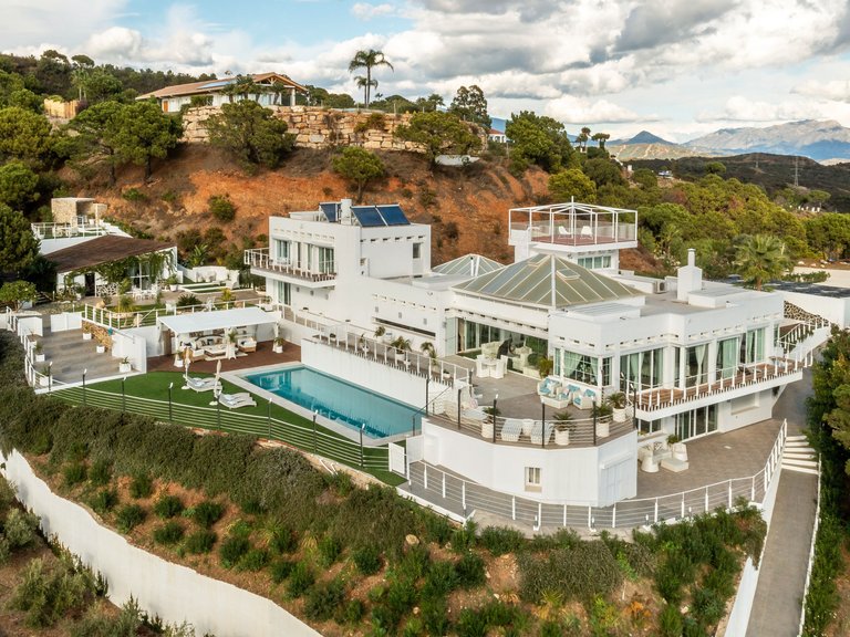 Villa for Sale  in Estepona, Malaga 41
