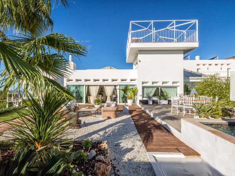 Villa for Sale  in Estepona, Malaga 10