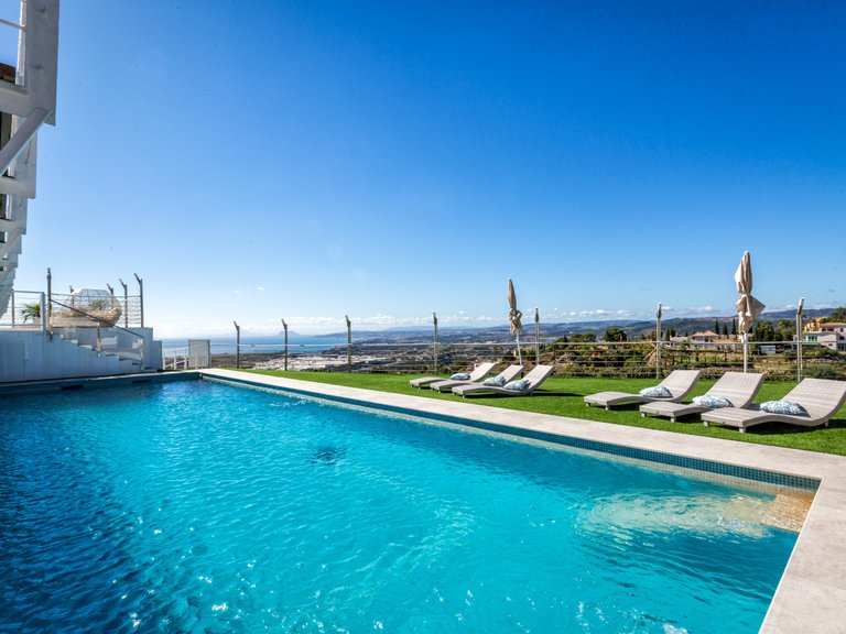 Villa for Sale  in Estepona, Malaga 5