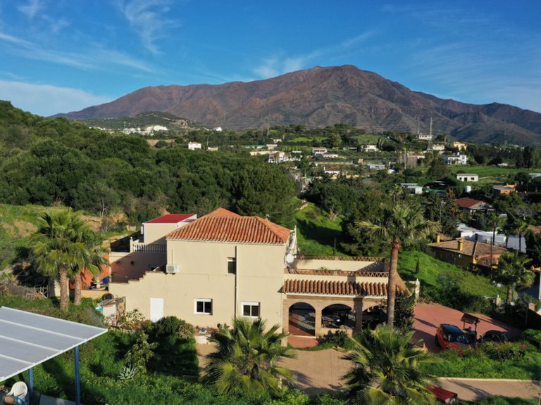 Villa for Sale  in Estepona, Malaga 54