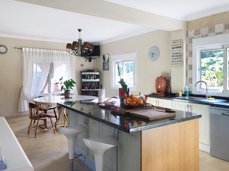 Villa for Sale  in Estepona, Malaga 14