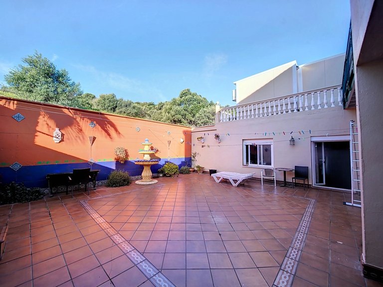 Villa for Sale  in Estepona, Malaga 32