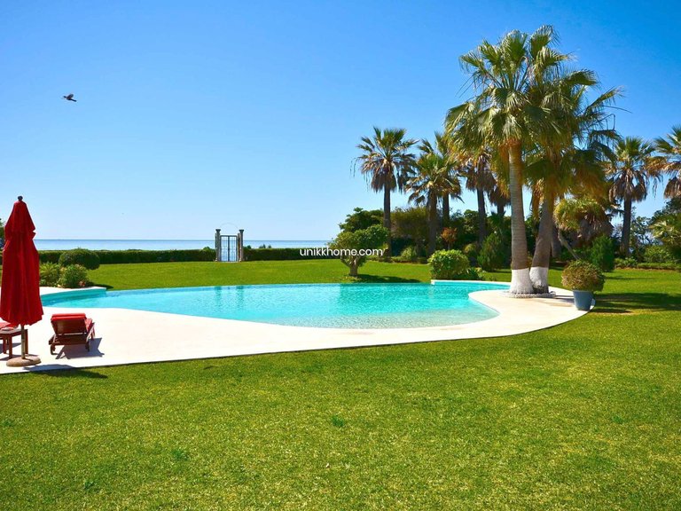 Villa for Sale  in Estepona, Malaga 26