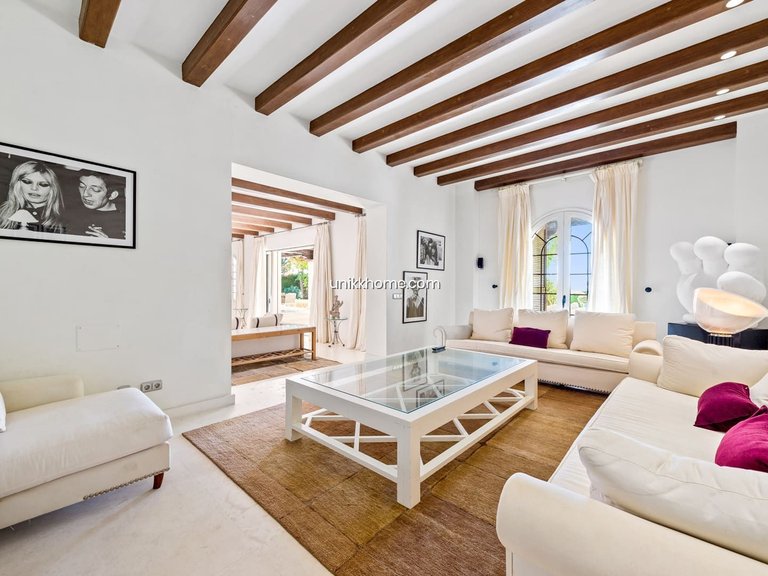 Villa for Sale  in Estepona, Malaga 9