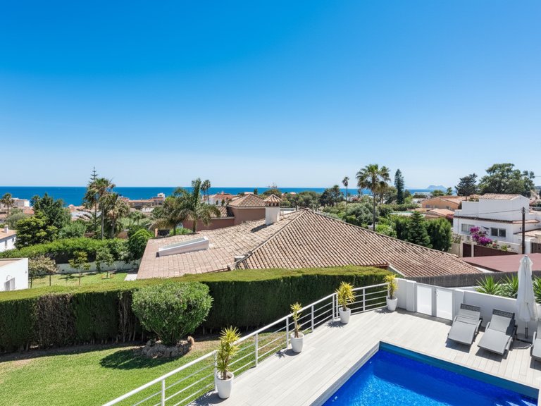 Villa for Sale  in Estepona, Malaga 2