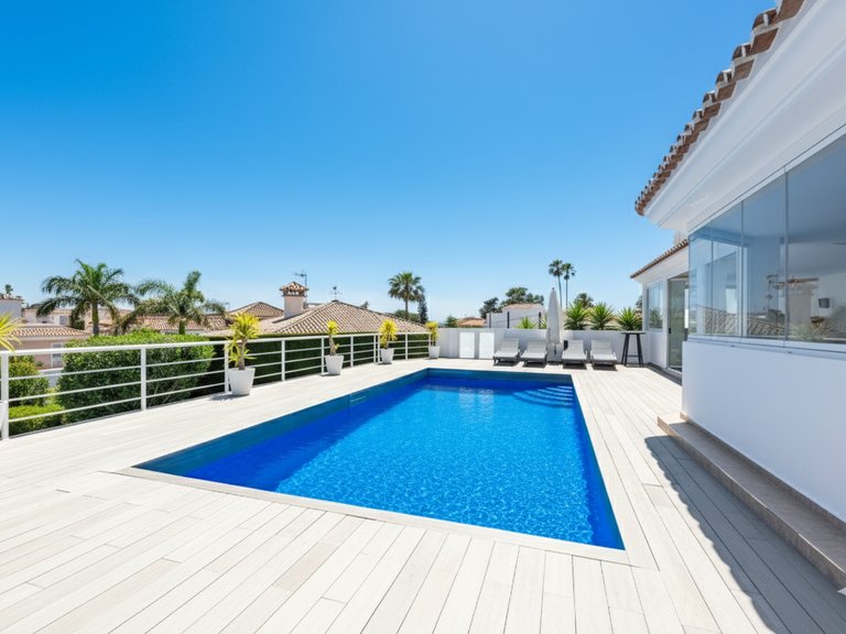 Villa for Sale  in Estepona, Malaga 17