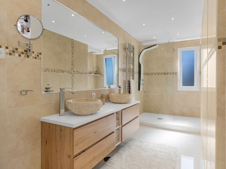 Villa for Sale  in Estepona, Malaga 15