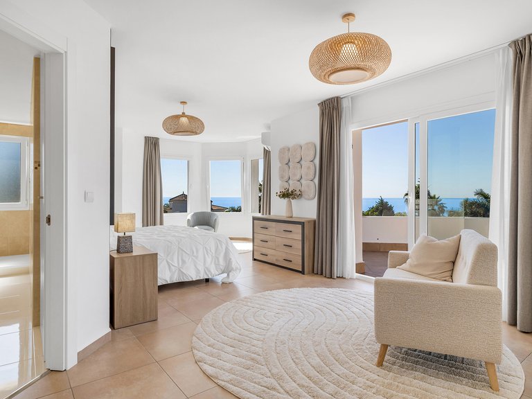 Villa for Sale  in Estepona, Malaga 18