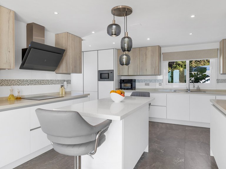 Villa for Sale  in Estepona, Malaga 11