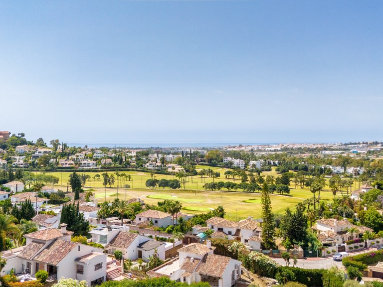Villa for Sale in Marbella, Malaga 31