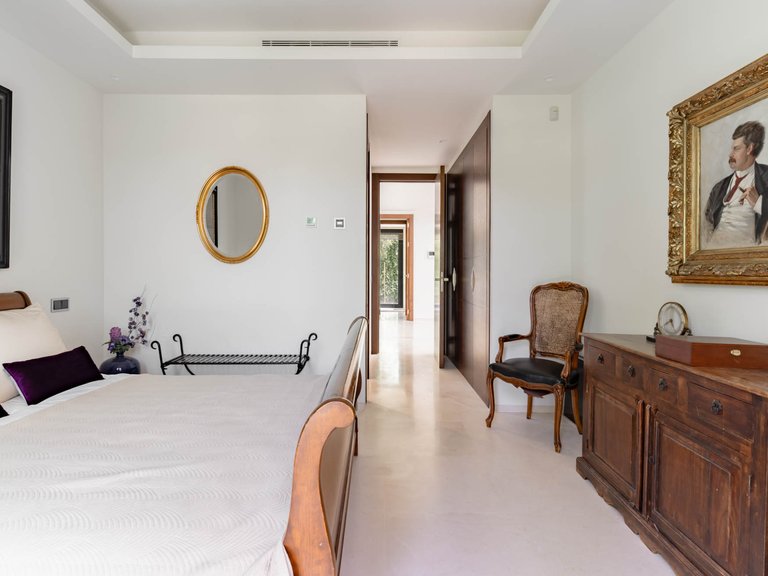 Villa for Sale in Marbella, Malaga 11