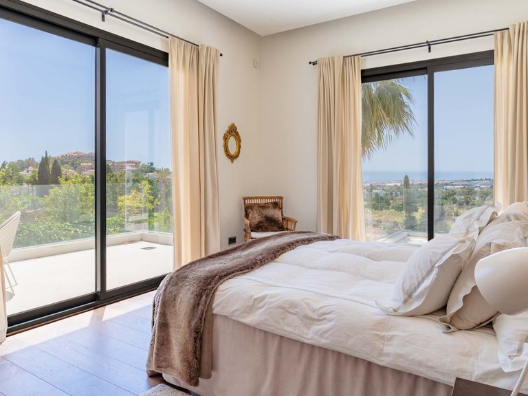 Villa for Sale in Marbella, Malaga 16