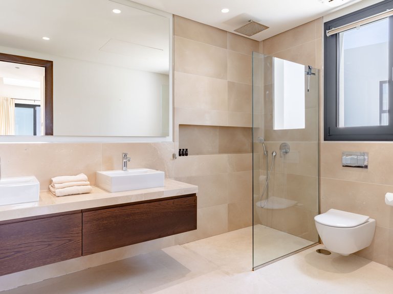 Villa for Sale in Marbella, Malaga 18