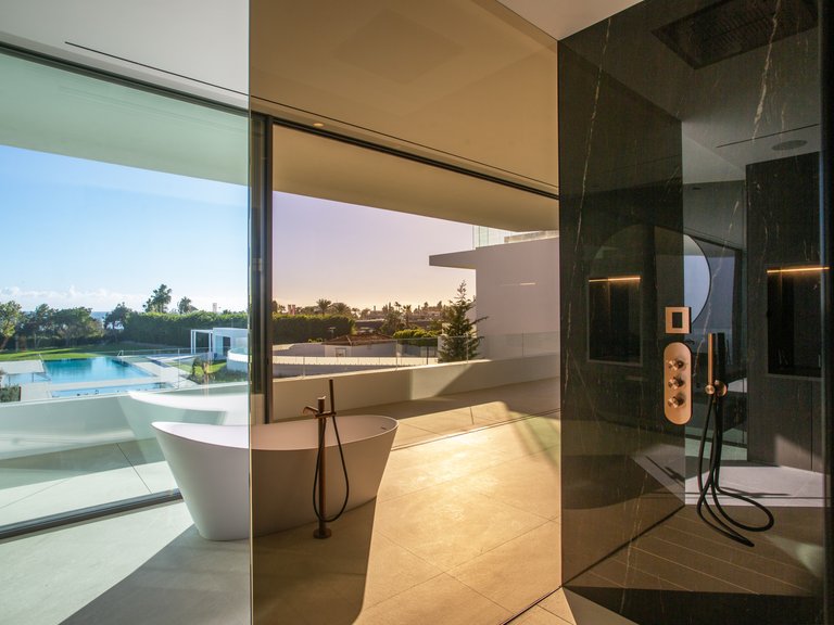 Villa for Sale in Marbella, Malaga 32
