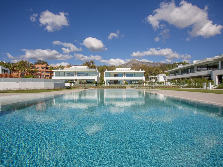Villa for Sale in Marbella, Malaga 2