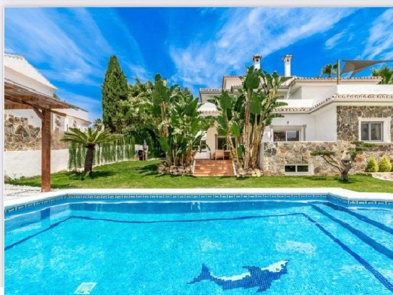 Villa for Sale in Marbella, Malaga 4