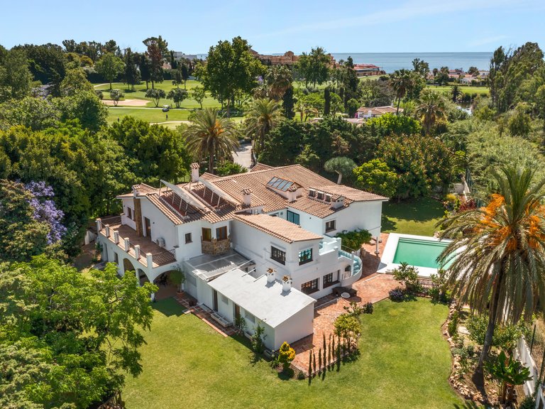 Villa for Sale in San Pedro De Alcantara, Malaga 40