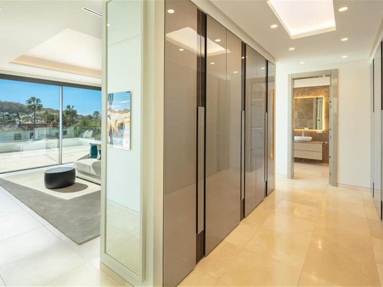 Villa for Sale in Marbella, Malaga 12