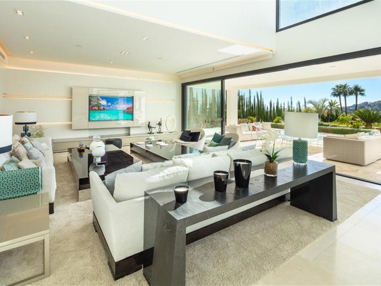 Villa for Sale in Marbella, Malaga 5