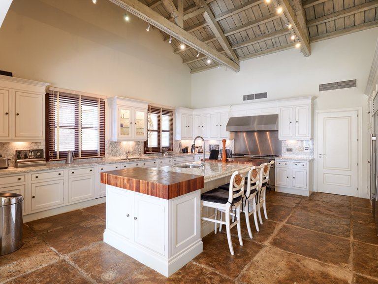 Villa for Sale in Sotogrande, Cadiz 11