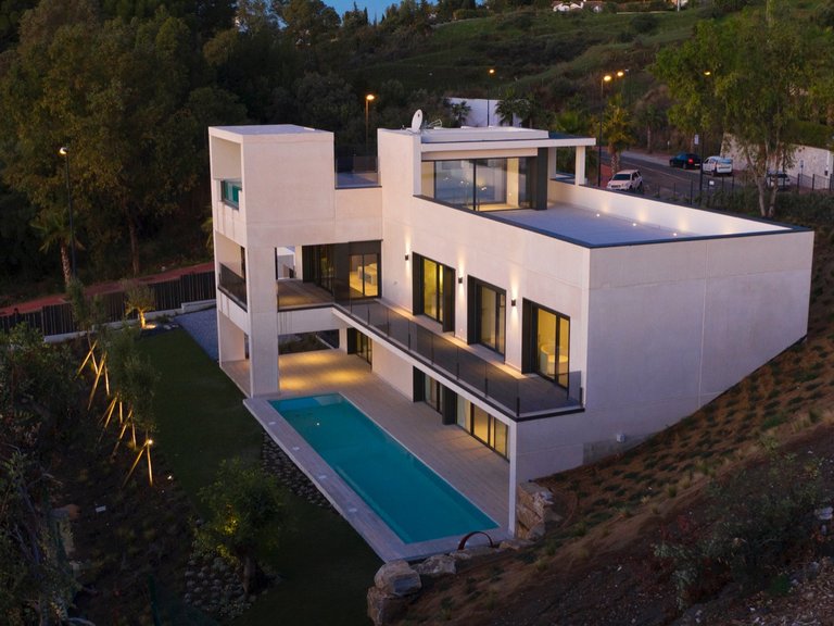 Villa for Sale in Benalmadena, Malaga 2