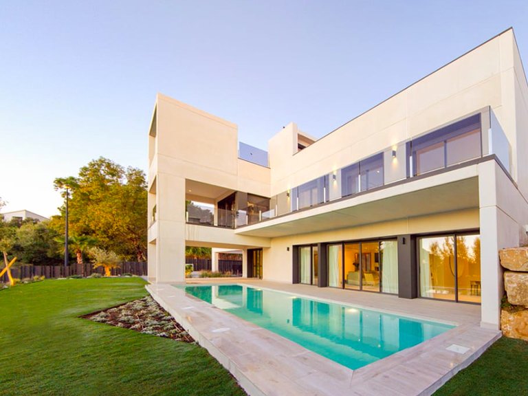 Villa for Sale in Benalmadena, Malaga 10