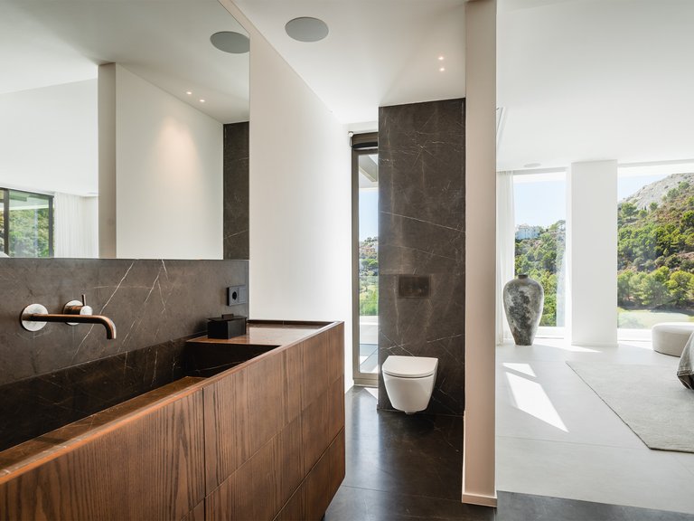 Villa for Sale in Benahavis, Malaga 19