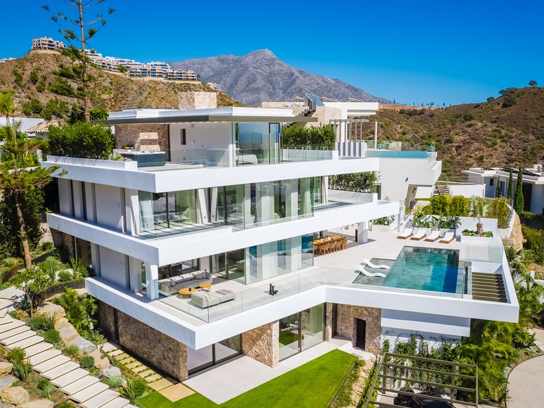 Villa for Sale in Benahavis, Malaga 4
