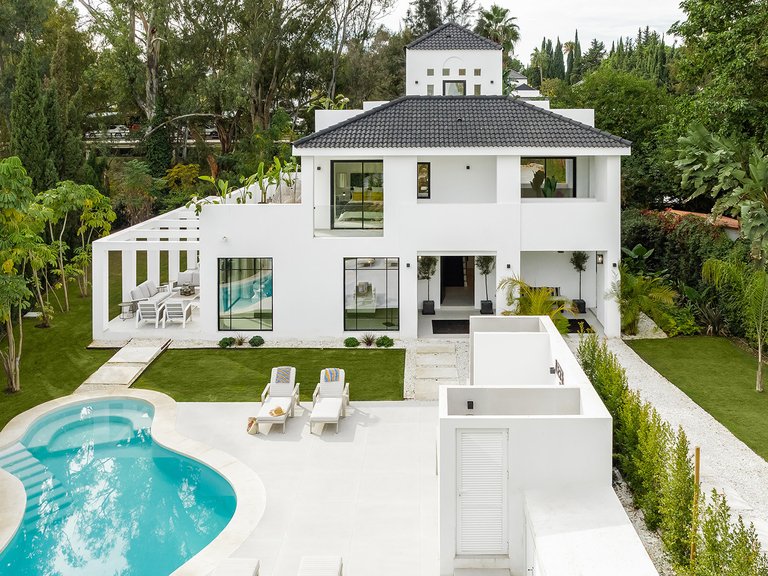 Villa for Sale in Marbella, Malaga 2