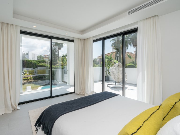 Villa for Sale in Marbella, Malaga 16
