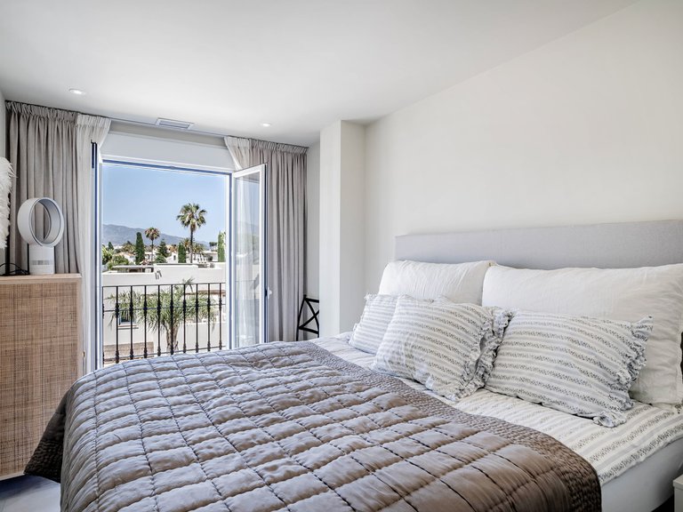 Penthouse for Sale in San Pedro De Alcantara, Malaga 11