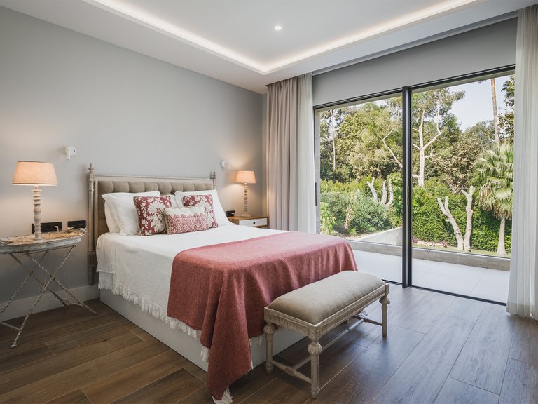 Villa for Sale in Sotogrande, Cadiz 16