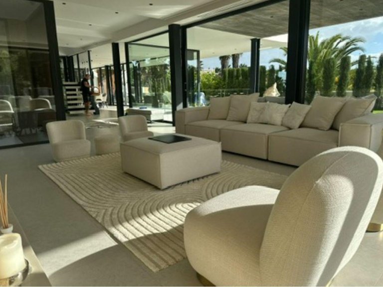 Villa for Sale in Marbella, Malaga 3