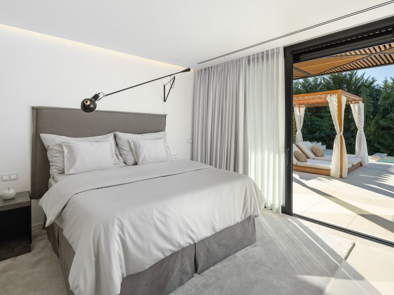 Villa for Sale in Nueva Andalucia Malaga 11