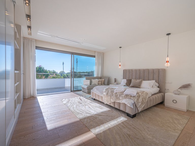 Villa for Sale in Marbella Golden Mile Malaga 5