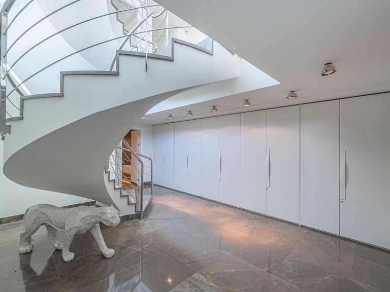 Villa for Sale in Marbella Golden Mile Malaga 49