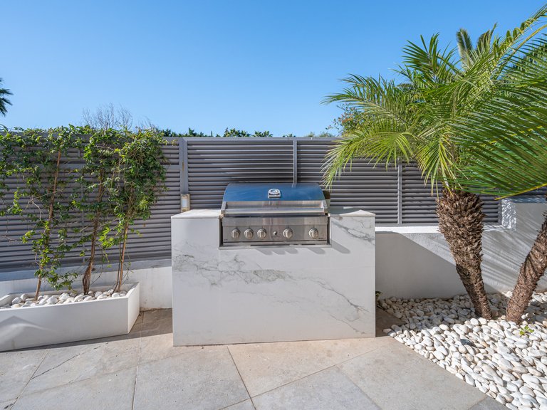 Villa for Sale in Marbella Golden Mile Malaga 35