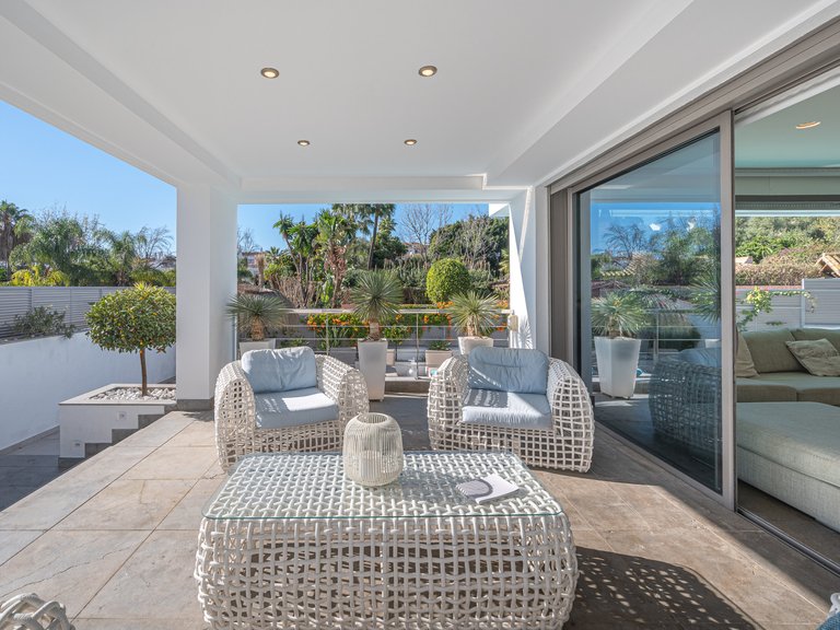 Villa for Sale in Marbella Golden Mile Malaga 30